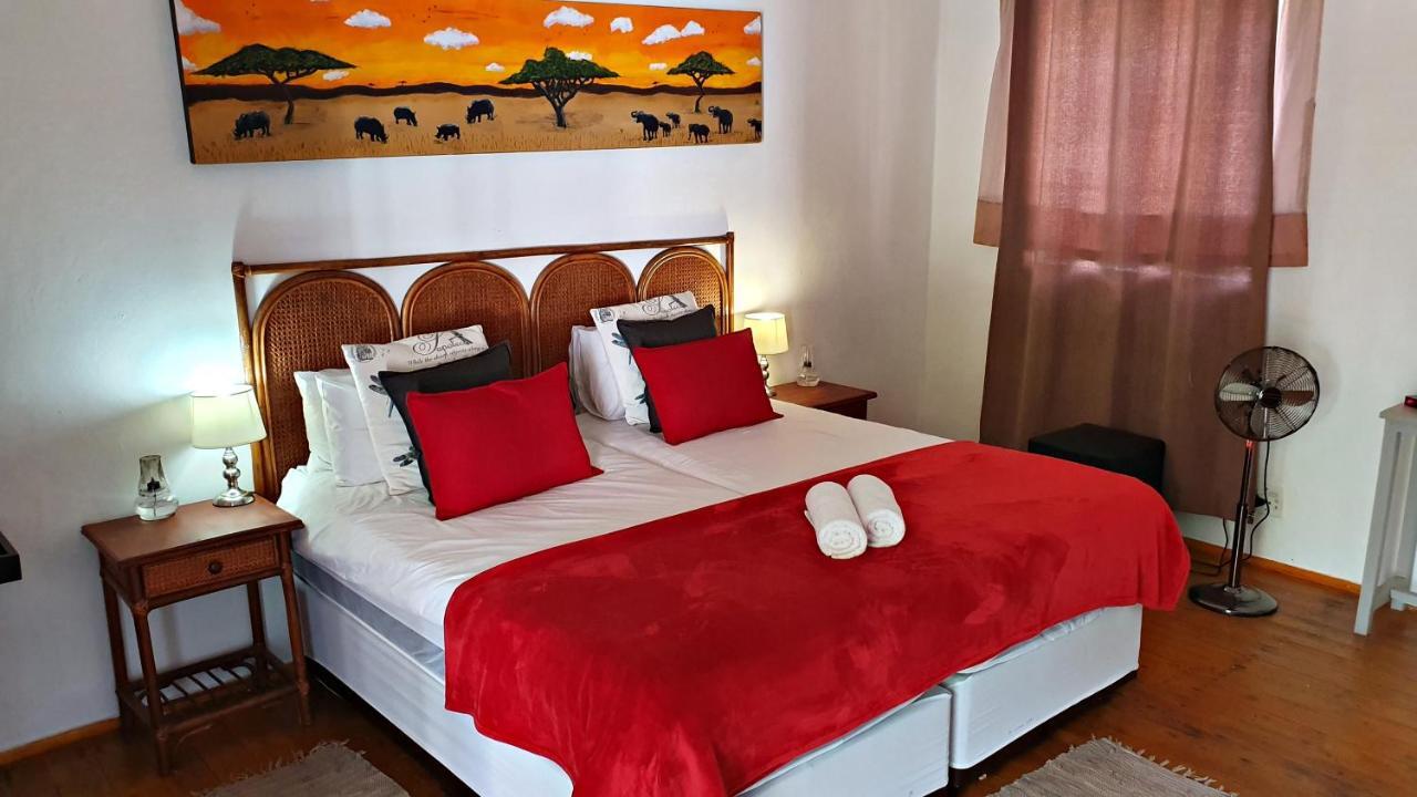 Lake Motel Hartbeespoort Bagian luar foto
