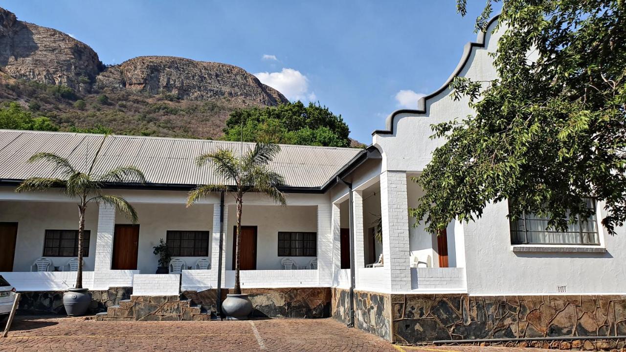 Lake Motel Hartbeespoort Bagian luar foto